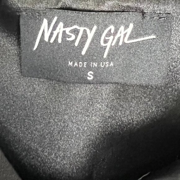 Nasty Gal String Me Along Deep Plunge Scalloped Hem Bodycon Mini Dress. Size S - Picture 7 of 16